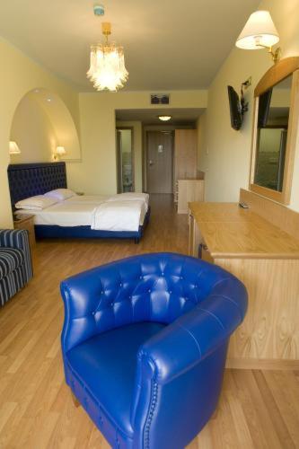Superior Double Room with Balcony at Hotel Alexander, photo 4